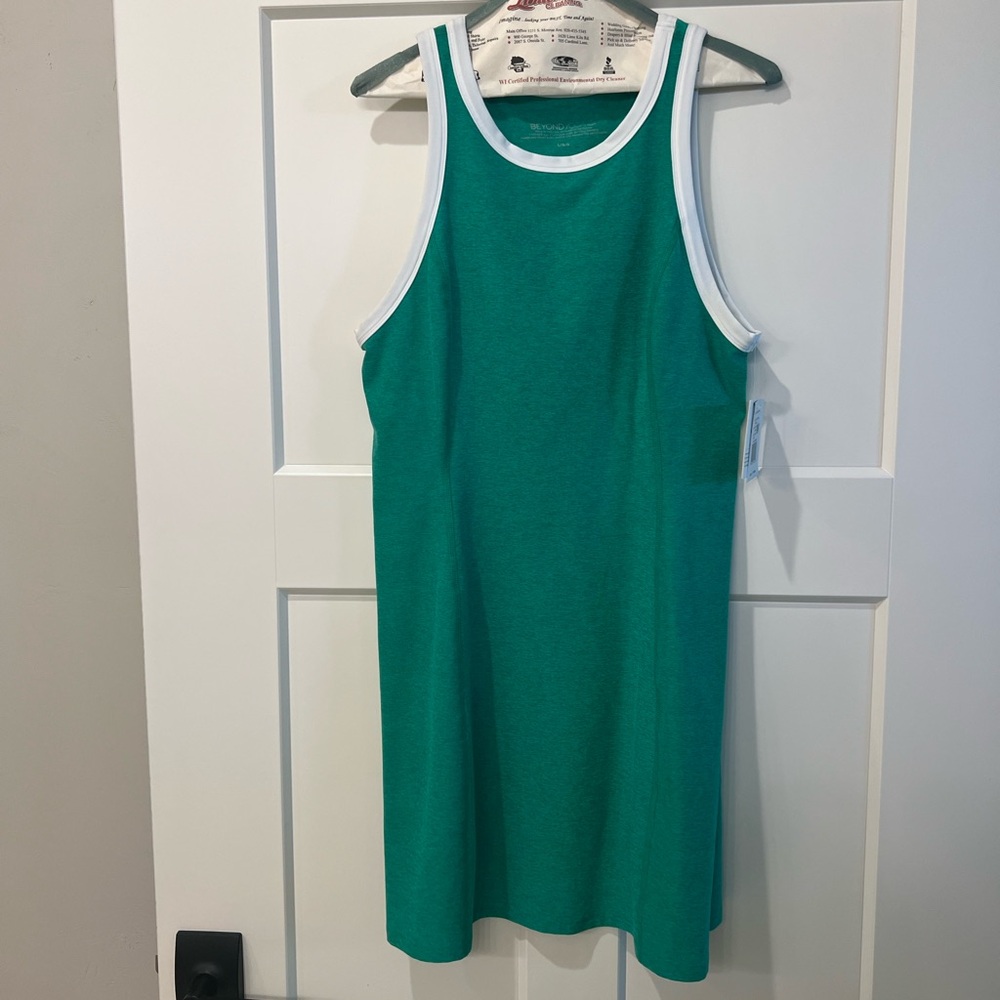 Beyond yoga size large